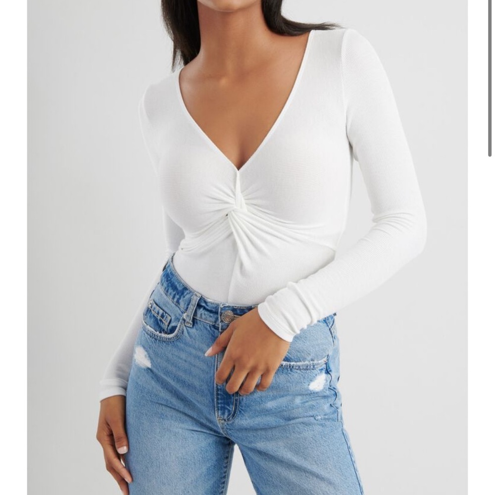 Garage White Ribbed Twist Front Long Sleeve Bodysuit - Size Medium